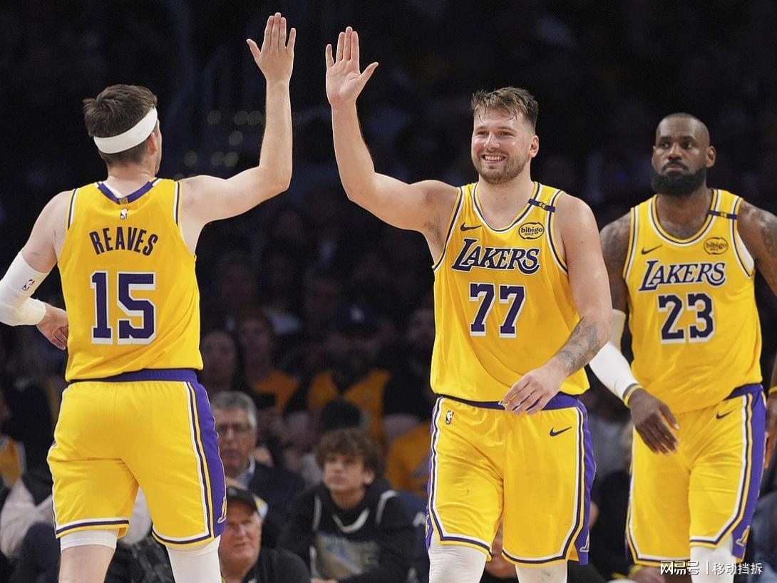 美记：里夫斯是珍妮巴斯力保的球员，湖人管理层不太可能交易他
